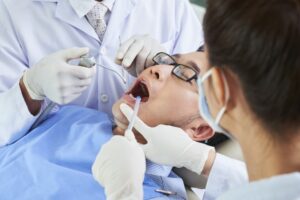 Should I Know an Emergency Dentist Near Me?