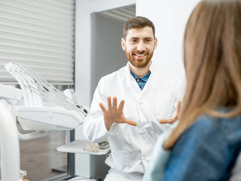 What Should I Expect From My Visit To a Dental Office?