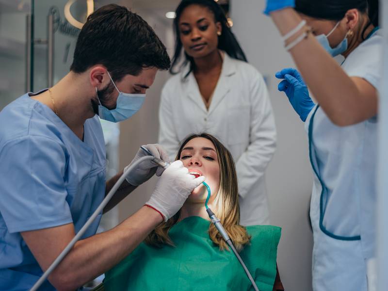 What is an Emergency Dentist?