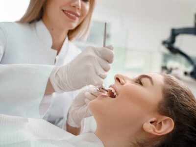 What Does A Dentist Do?